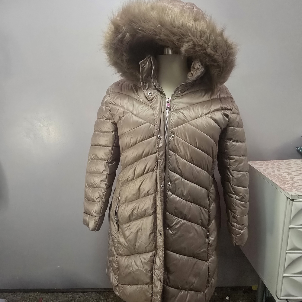 Women's Quilted Puffer Coat with Faux Fur Hood
